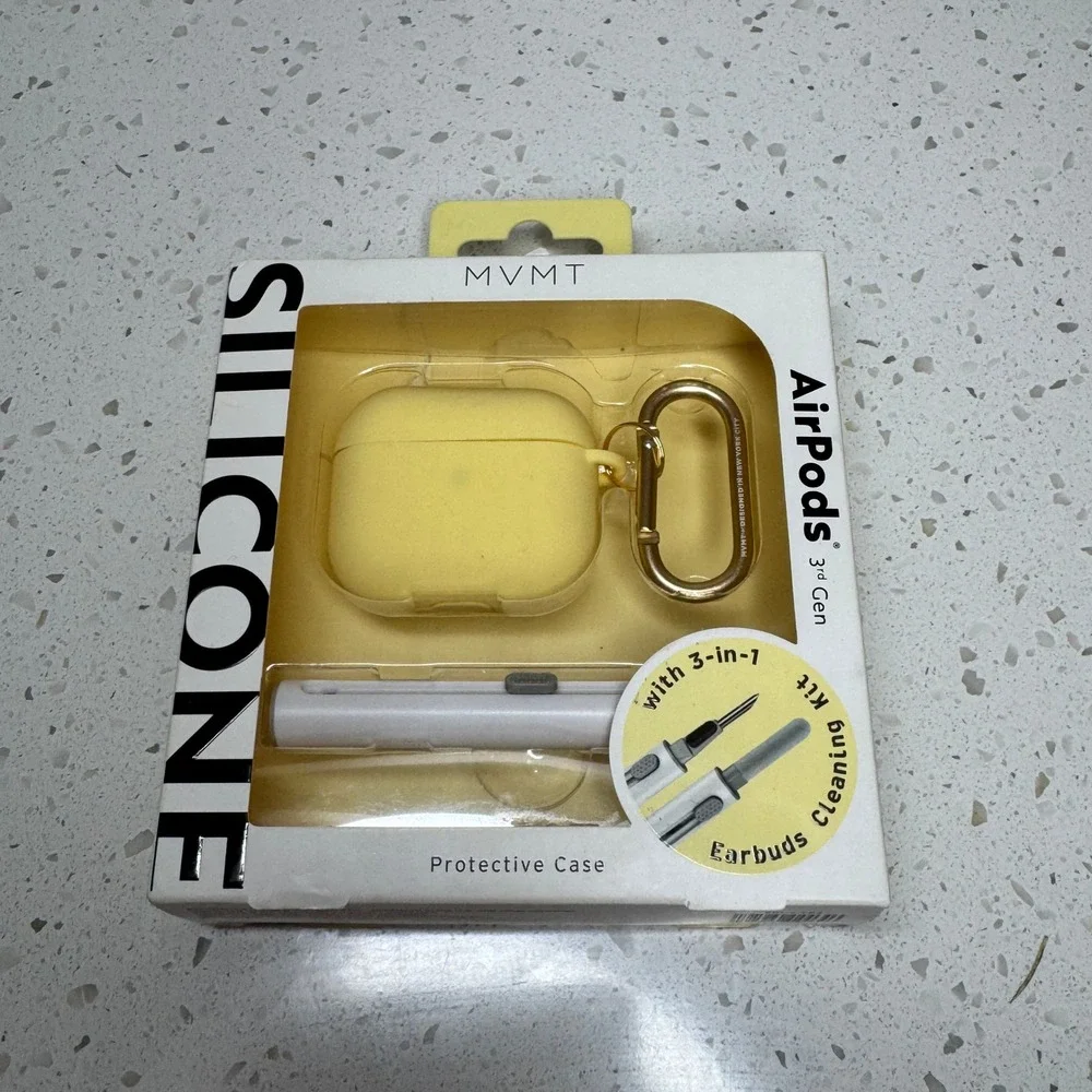 NIB‎ MVMT Yellow Silicone Case for AirPods 3rd Gen with 3-in-1 Cleaning Kit